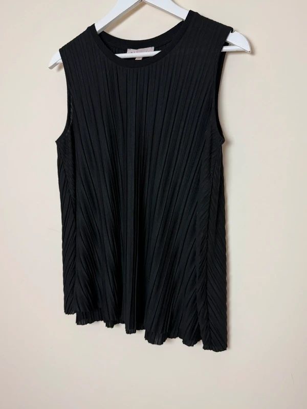 Philosophy Black Pleated Structured Vest Sleeveless Top - Small - VGC