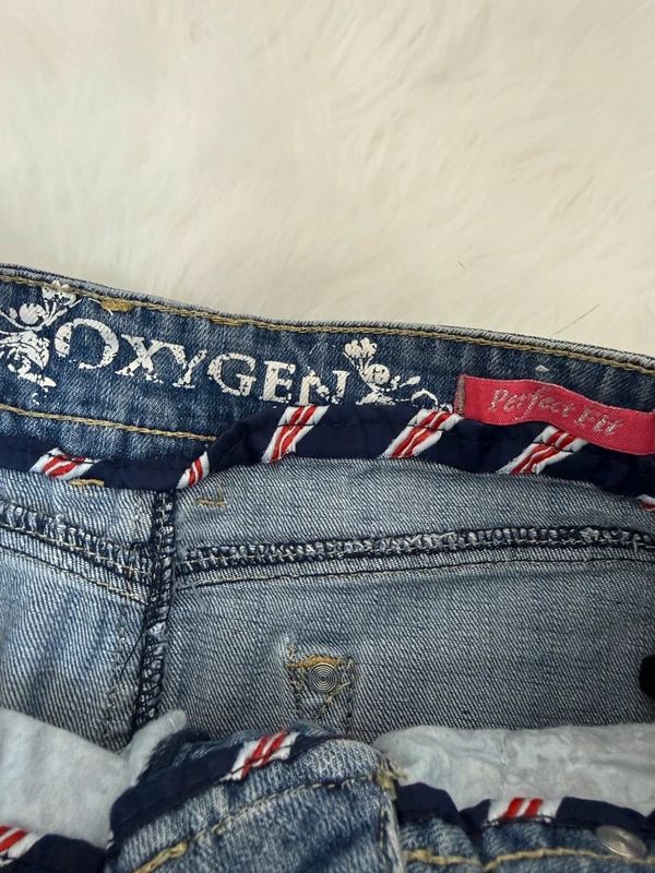 Oxygen Perfect Fit Y2K Denim Micro Mini Skirt Distressed Turn Up Hem Low Rise UK8
