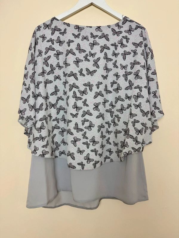 David Emanuel Brand new Summer Butterfly Lilac Grey Print Blouse - UK20