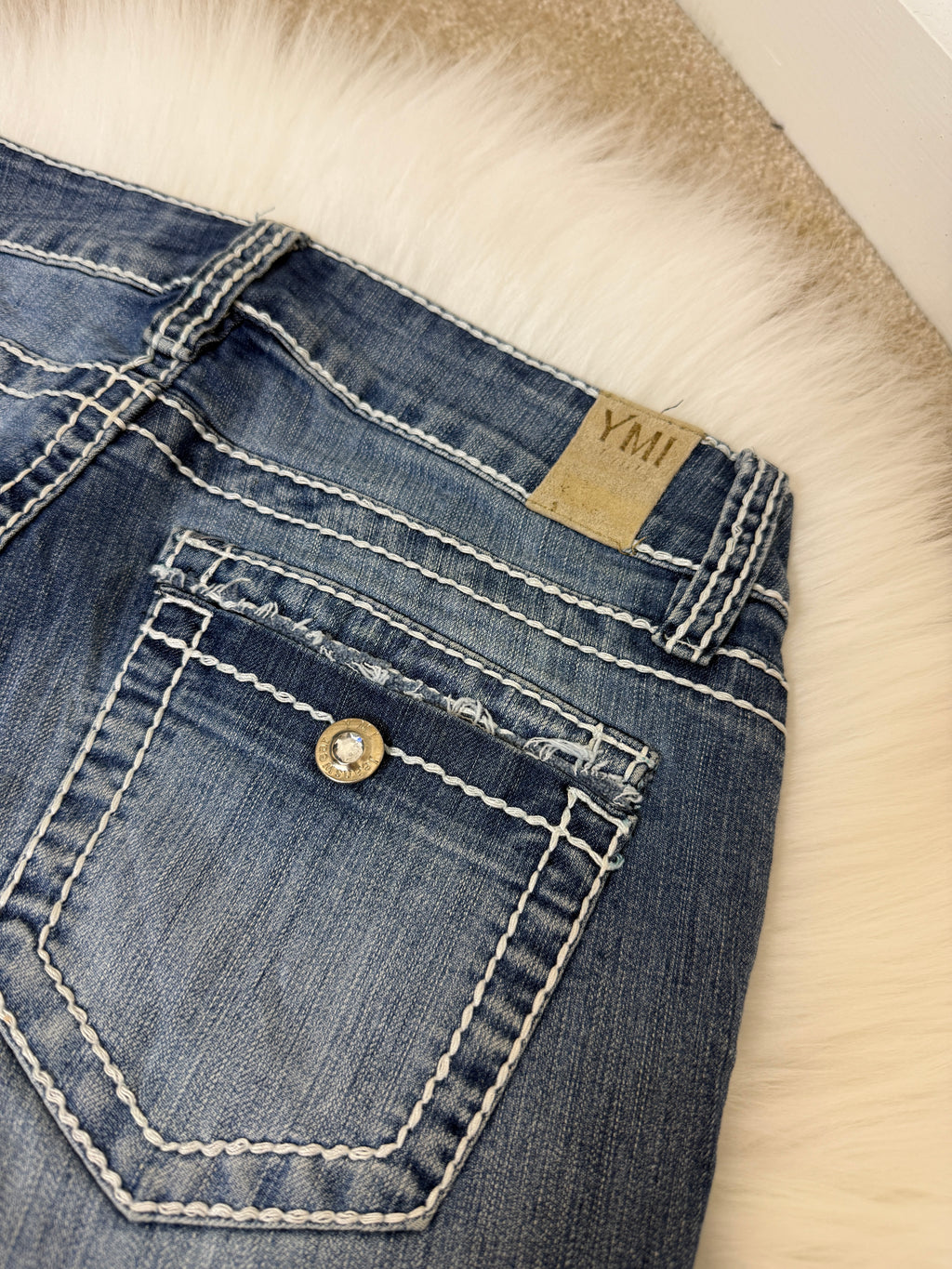 YMI Wannabetterbutt Y2K Western Denim Shorts Dark Wash Contrast Stitch Stud Detail UK10