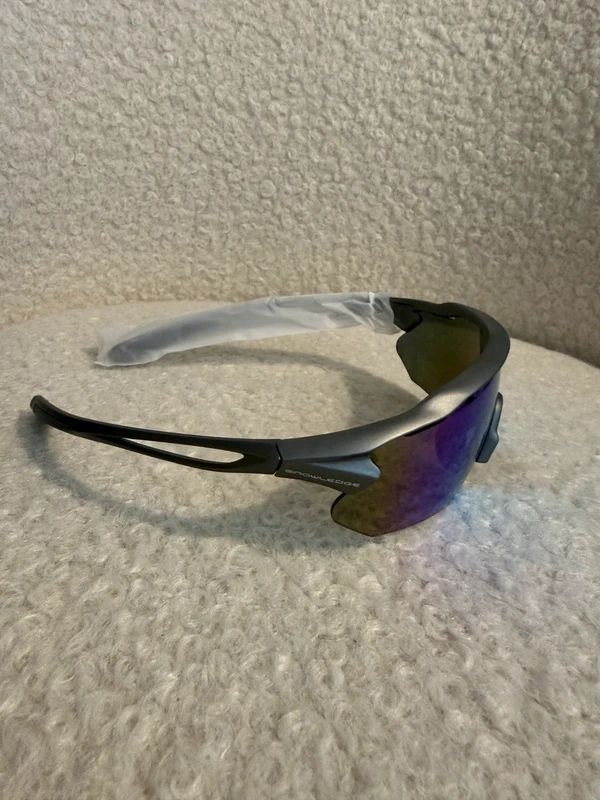 Snowledge BNWT Sports Cycling Sunglasses UV400 Glasses TR90 Superlight Frame