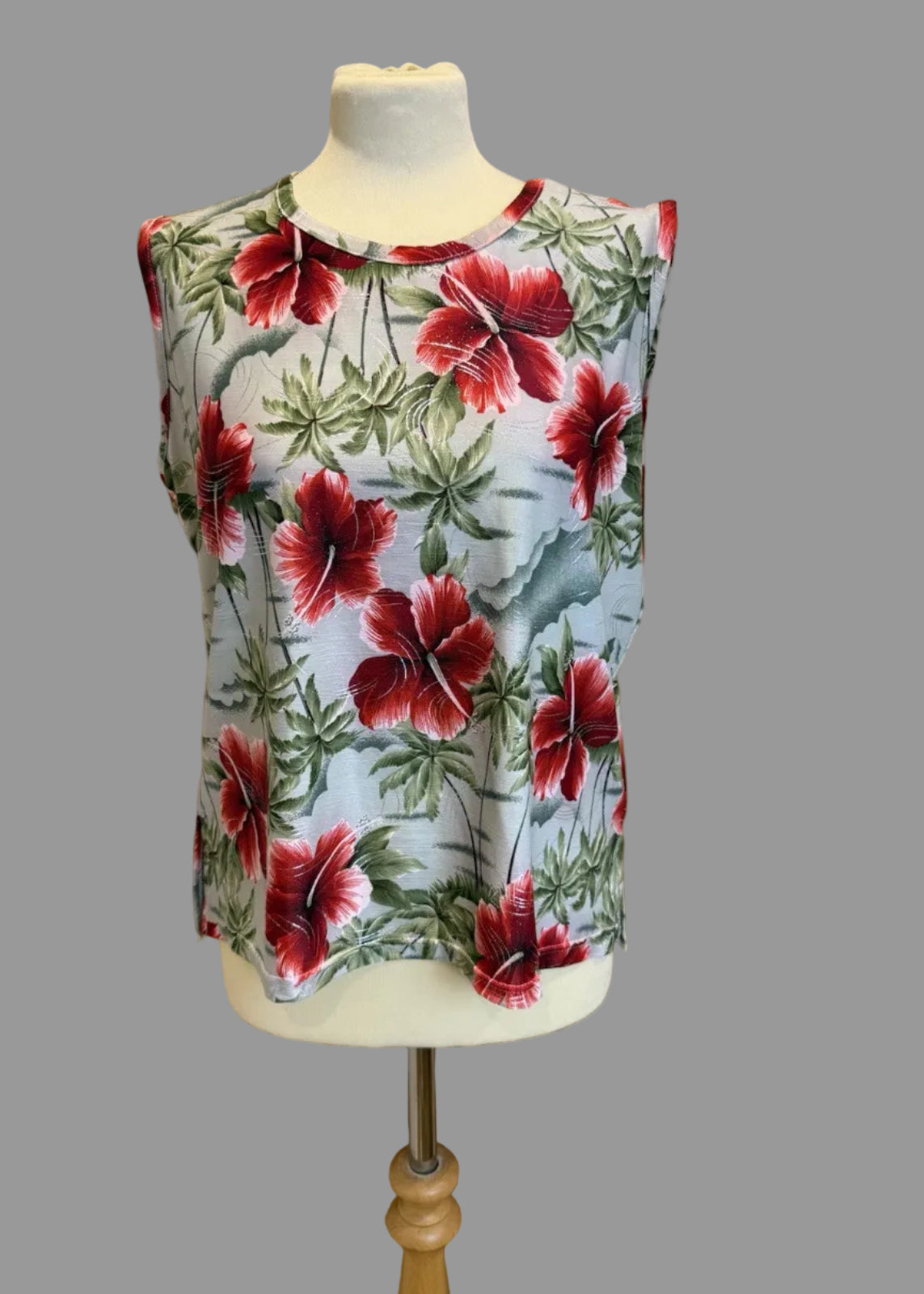 Asian Inspired Red/Green Floral Lily Sleeveless Top - Small