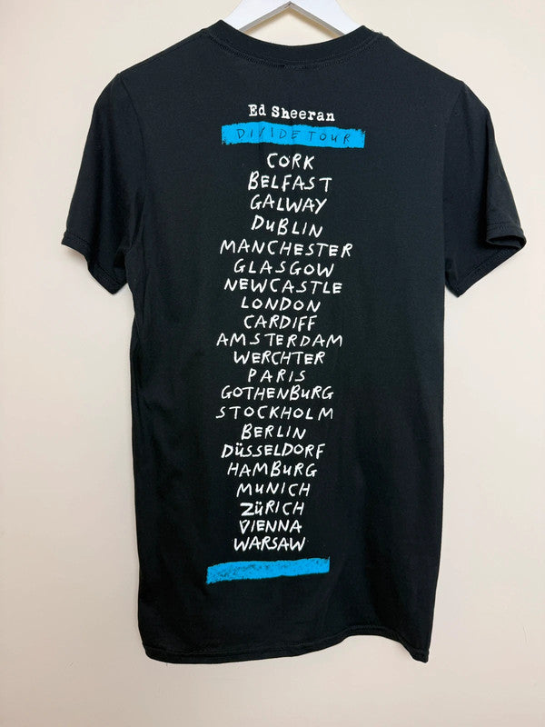 Ed Sheeran Black Divide World Tour Tshirt - Unisex - Small