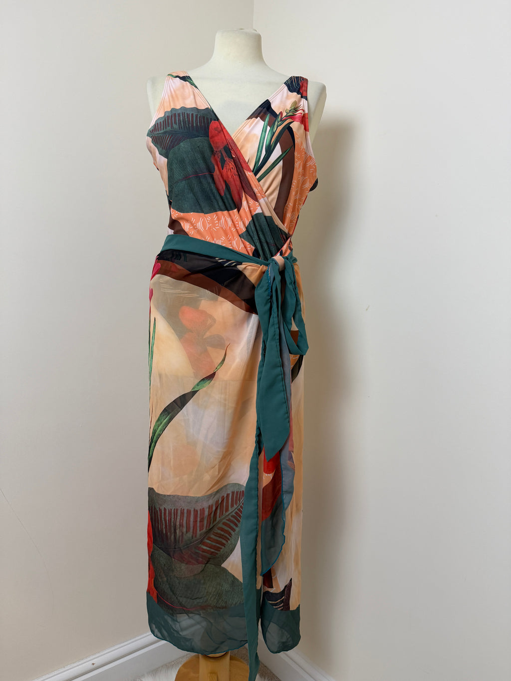 Tropical Floral Swimsuit & Sheer Mesh Sarong Set XL