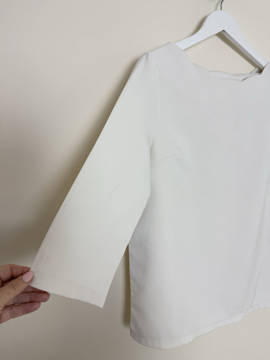 Noemie & Co Cream Scalloped Neck 3/4 Sleeve Blouse - UK10