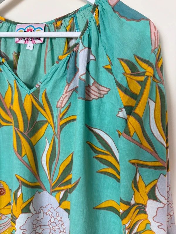 Soul Kathrine Turquoise Bird Print Linen Blend Blouse V Neck Large
