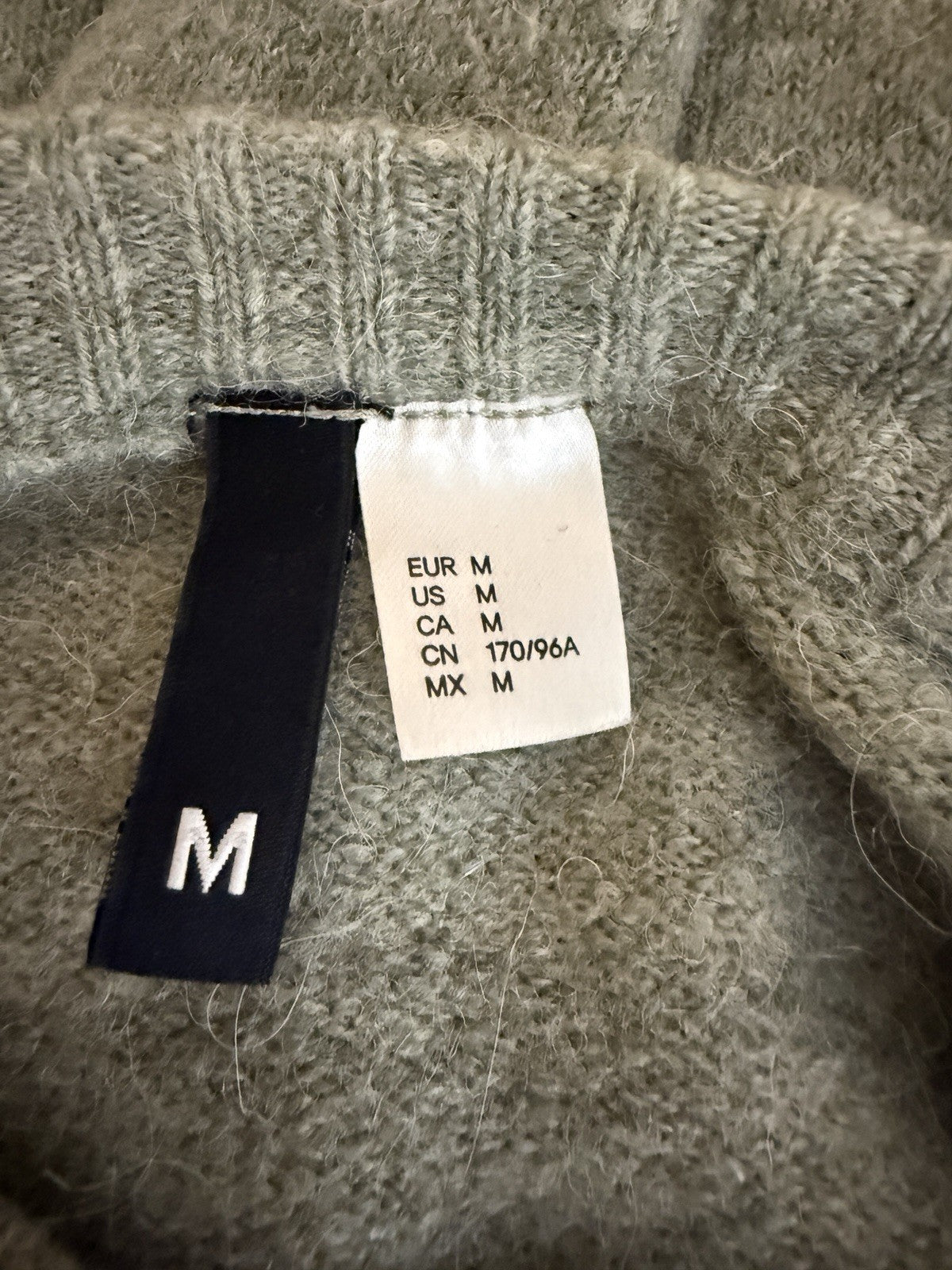 H&M Men's Light Green Alpaca Wool Blend Crew Neck Jumper - Medium