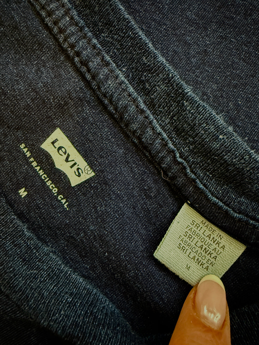 Levi’s Logo T Shirt Navy Blue Size M