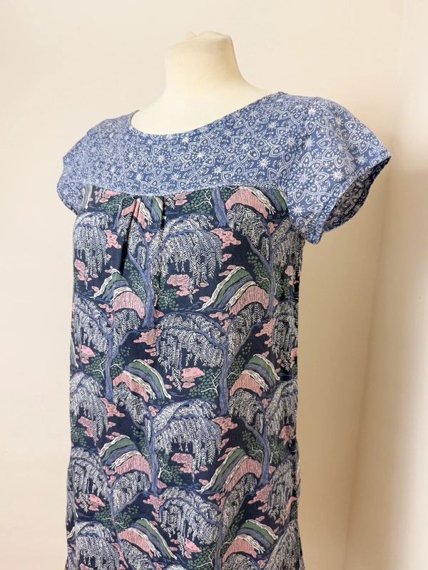 White Stuff Blue Pink Patterned Mini Dress UK10 Cap Sleeve Button Back