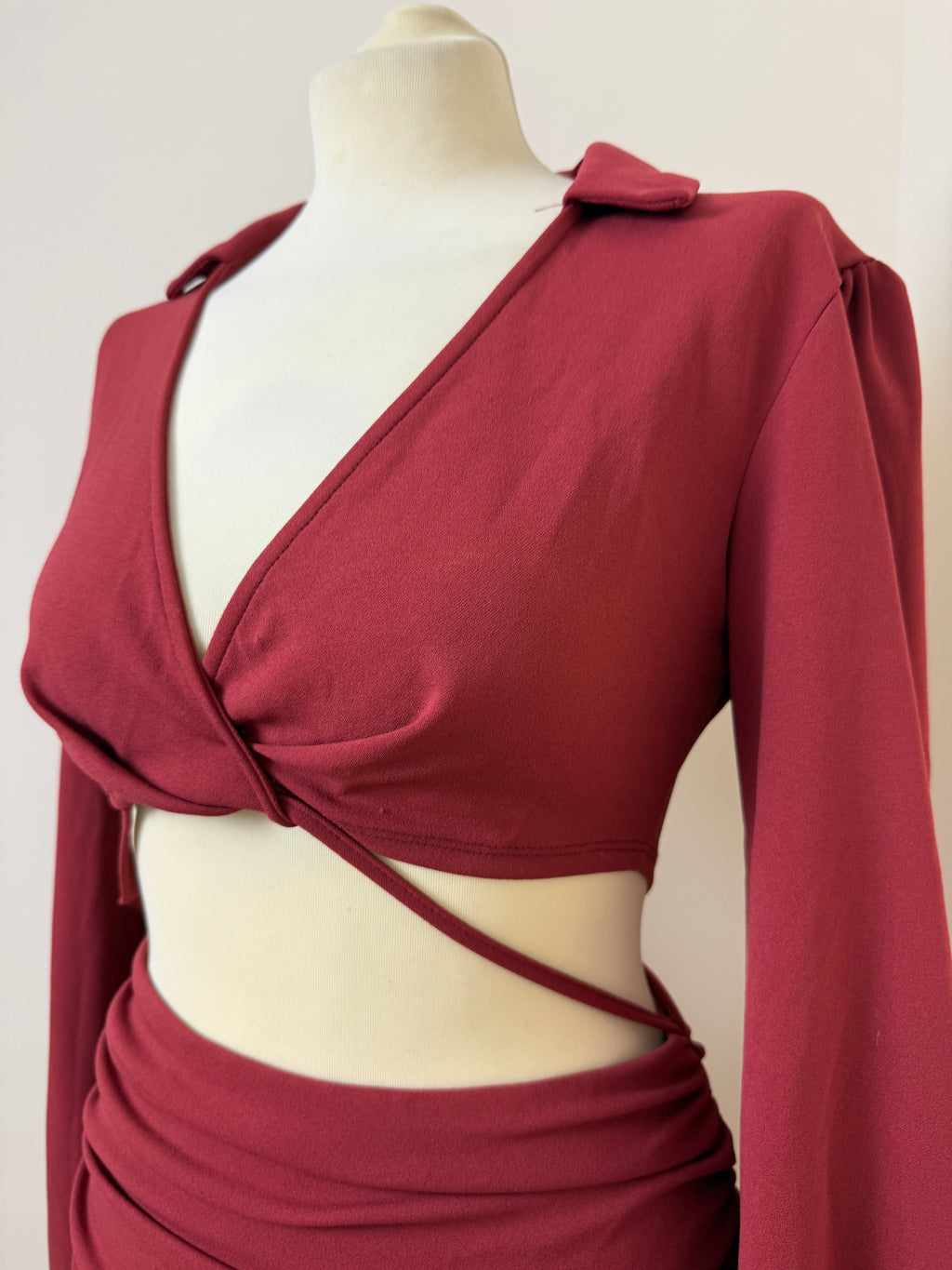 ASOS Burgundy Cut Out Ruched Midi Dress UK 10 Balloon Sleeve V Neck