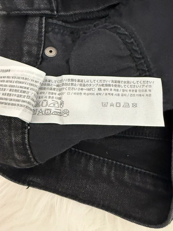 Abercrombie & Fitch Black Low Rise Micro Denim Shorts W28 Womens