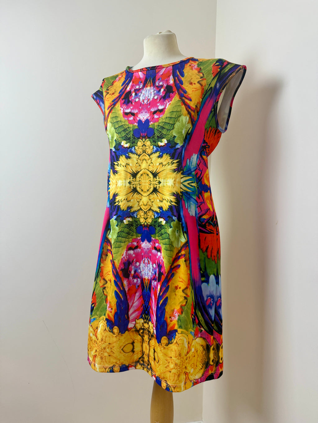 Brave Soul Shift Dress Medium Multicolour Floral Abstract Retro Cap Sleeve